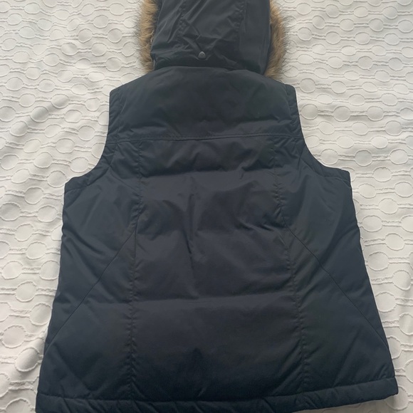 Columbia Black Puffer Vest - Picture 6 of 7